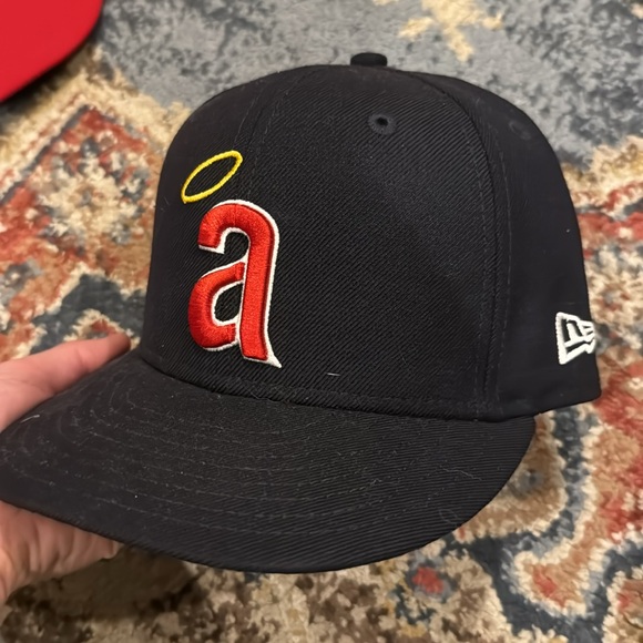 Angels Fitted Hats Size 7 - Picture 3 of 7